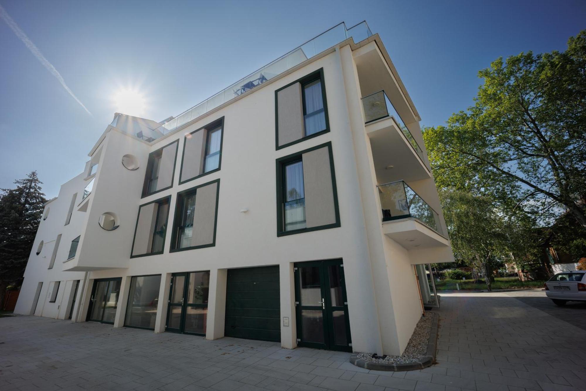 Villa Bauhaus Wellness Apartman Fsz. 3 Шиофок Экстерьер фото